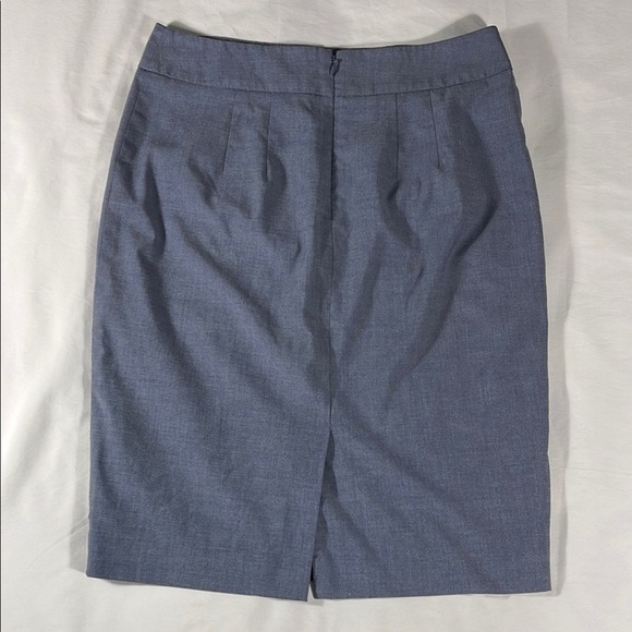 Ann Taylor womens light blue grey knee length rear zip pencil skirt - size 0 - Picture 2 of 10
